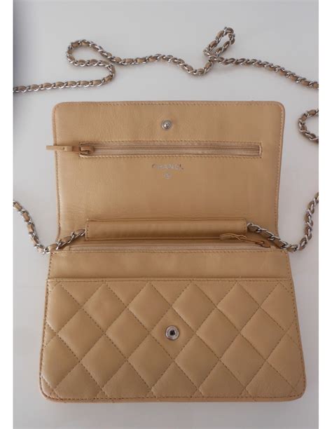 chanel beige wallet